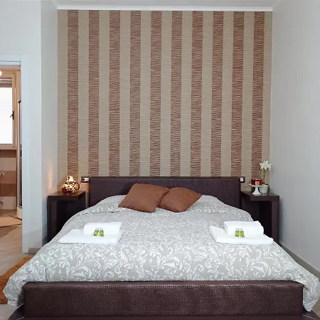 Domus Pio Xi Bed & Breakfast 3*